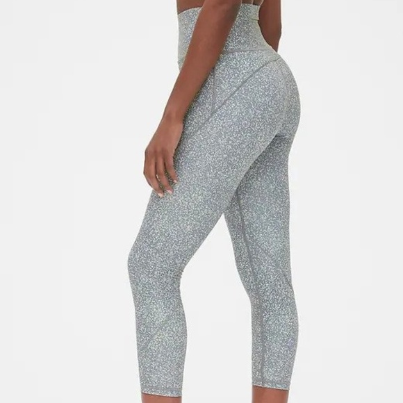 GAP Pants - GapFit High Rise 7/8 Leggings Sculpt Revolution M